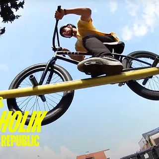 DIG LOCALS - PAVEL HOLÍK