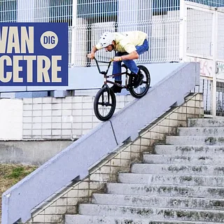 DIG X SULLYVAN GUAINCETRE