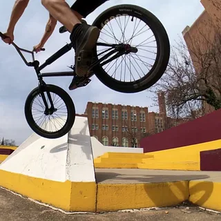 Glitchin’ & Bitchin’ The Yea BMX