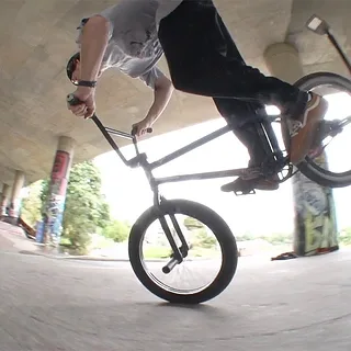 Dan Banks, Tam Roulston, Ben Gordon, Guy Scroggie - CURBSIDE DIY SESH