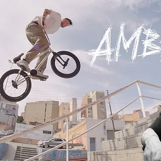 JOE JARVIS & ALEX KENNEDY IN ECLAT 'AMBAS'