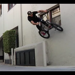 BMX: Dakota Roche - Cult/Vans Tires