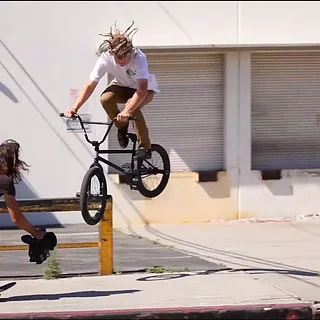 ANIMAL HOUSE LA - BEHIND THE SCENES || E-LOG 007