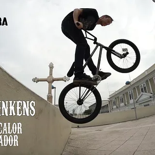 BMX STREET IN ECUADOR - MIKE HINKENS - DIAS DE CALOR EN ECUADOR