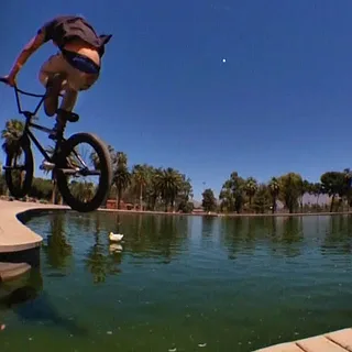BMX: FOUR DAYS TO FILM AN EDIT - HUNTER CUMING