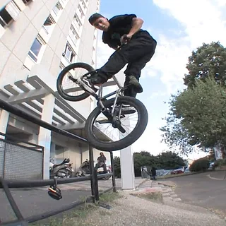 ANIMAL BIKES ROMANIAN CONNECT RAUL JULA (BMX)