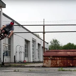 DAILY GRIND: REROUTING - TONY CHERRY FULL SECTION (BMX)