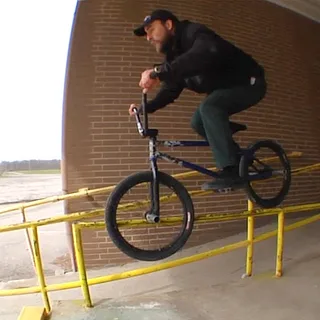 RYAN HOWARD - US/THEM DVD SECTION