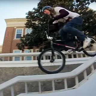 DAILY GRIND: REROUTING - FRIENDS SECTION (BMX)