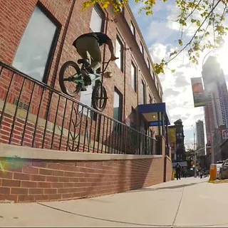 Markus Hoyte Shreds NYC