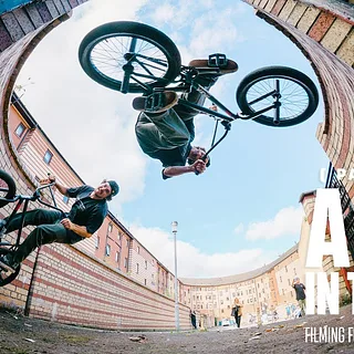 "Lean back, baby" - A Day In The Mix Part Three - BSD