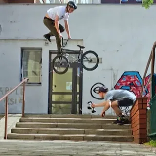 17 YEAR OLD BMX BOSS - WIKTOR SKIBINSKI