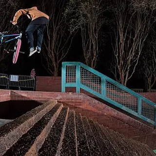 JAKE SEELEY - "HEADLIGHTS" VIDEO PART