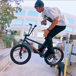 Chad Kerley & Mike Gray - Drop The Pin
