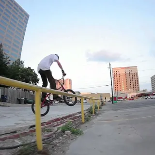 Federal BMX - Dan Lacey & Bruno Hoffmann / Austin 2011