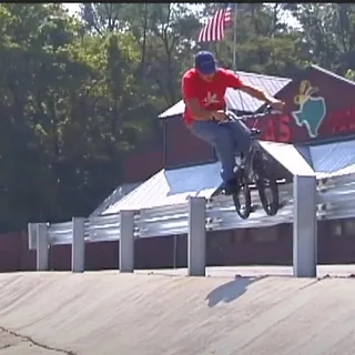 Aaron Behnke // System Video // 2004
