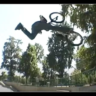 Friends Section // Cuttin It Deep // 2006