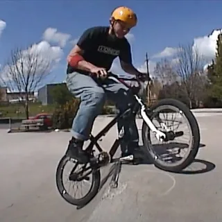 David Bethuy // M-Fizzle // Eureka Ca. Scene Vid // 2005