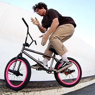 BMX STREET - JUSTIN SCHUAL 2017