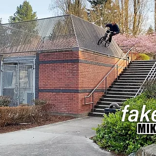 Mike Hoder: Fake BMX