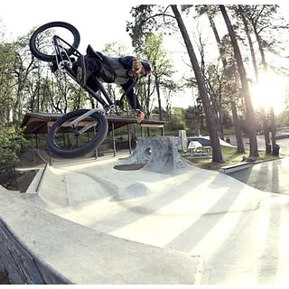 Etnies / T-1: 6400 Miles with Ruben Alcantara