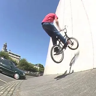Addy Snowdon, What ya lookin' at? (2006)