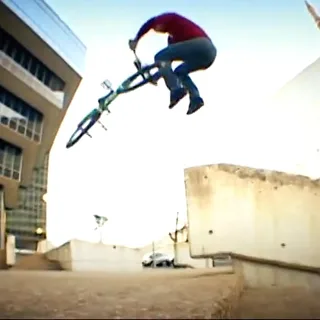Aaron Ross // Grounded // Etnies // 2008