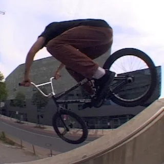 Eclat - BRUNO HOFFMANN "GRIPPED"