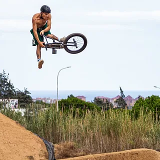 Santi Laverde Destroys All - Kink BMX