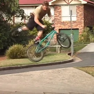 Travis Crisp - IHDK