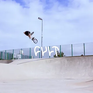 CULTCREW/ DOM THE POM