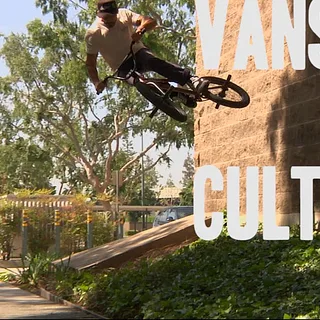 CULTCREW/ VANSXCULT/ DAKOTA ROCHE