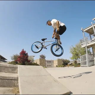 Volume Bikes: Billy Perry & Jarren Barboza's Frame Promo