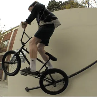 VOLUME BMX: Owen Dawson in California