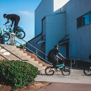 Volume Bikes: Victor Munoz