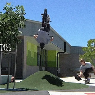 BMX - Jacman Hinss' 2018 Video
