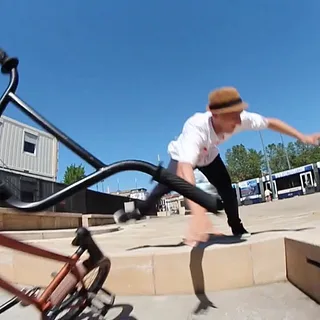 CULTCREW/ Sullyvan Guaincetre