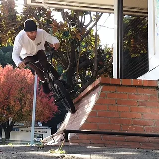 CULTCREW/ DAKOTA ROCHE/ SELF FILMED SF (SOLITARY CRUISE)