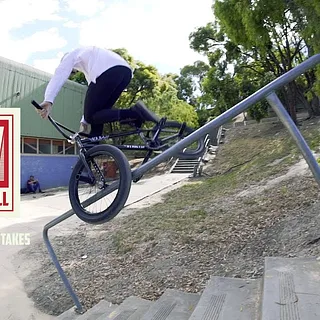 ALIVE & WELL DVD - PAT FREYNE - OUTTAKES