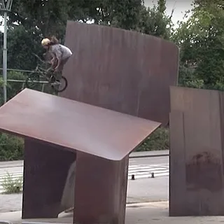 BCN BMX STREET - Alessandro Donaggio  'T-10 FILES'