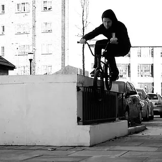 TOM SANDERS DVD OFFCUTS 1